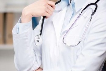 2026在上海六院做试管婴儿价格是多少啊？